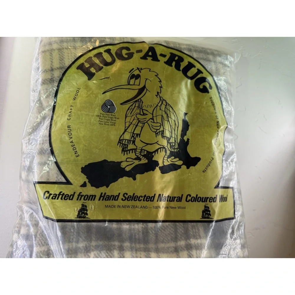 Vtg Endeavour Craft Wool Hug-A-Rug Blanket New Zealand 100% Pure New Wool